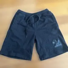 adidas originals ショートパンツのサムネイル