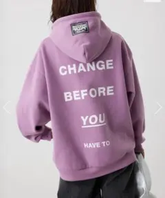 ロデオクラウンズ　パッチプリントスウェットパーカー