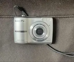 OLYMPUS FE-230 デジカメ コンデジ 中古 動作未確認 ジャンク扱い