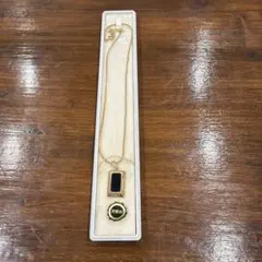 天然石のゴールドネックレス