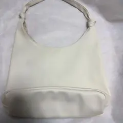 レザー ワンショルダー トートバッグ アイボリー