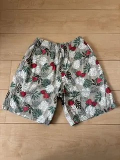breeze フルーツ柄　ショートパンツ