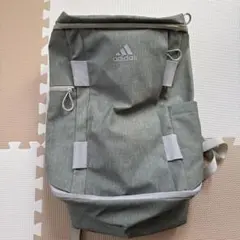 adidas バックパック リュック グレー