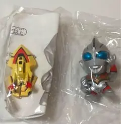新品未開封　プチリアルマスコット　イーヴィルティガ&ガッツウイング1号