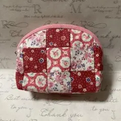 ハンドメイド　パッチワーク ポーチ　ピンク花柄