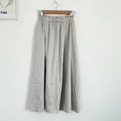 ジェイエフレディイメイド　フレアスカート　リラックス　光沢感　無地　シンプルのサムネイル