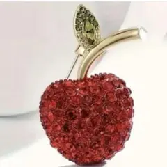 チェリー　クリスタルブローチ　ラストセール