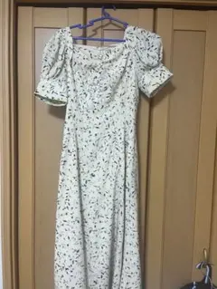 ノエラ　フラワープリントロングドレスのサムネイル