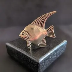 【未使用】小さな置物　魚　エンジェルフィッシュ　真鍮