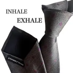 美品★INHARE EXHALE紫ドット柄水玉　グレーネクタイ　シルクシンプル柄