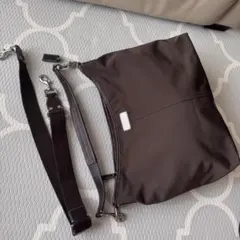美品】美品 コーチ ワンショルダーバッグ A4収納 F77152 Brown - メルカリ