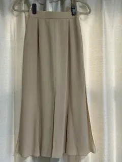 ◼️最終値下◼️【未使用】J&Rベージュ フレアスカート 背面ファスナー