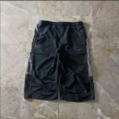 NIKE Archive Wide Buggy Tech Shorts Y2Kのサムネイル