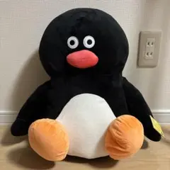 【デカすぎ！！】ピングー　めちゃデカ　特大ぬいぐるみ デカすぎ！！】ピングー めちゃデカ 特大ぬいぐるみ - メルカリ