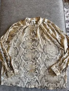 H&M ヘビ柄 長袖シャツ EUR 42