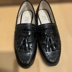 ZARAクロコ型押し タッセルローファー スタッズ　36