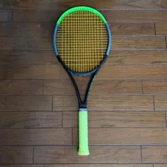 Wilson BLADE 100L v8 硬式テニスラケット　ガット張新品のサムネイル