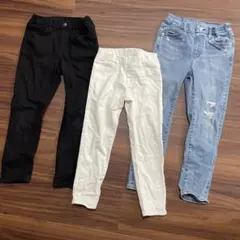 ⭐️早い者勝ち！⭐️ユニクロ ストレッチジーンズ 黒 白 110 120 3点セット