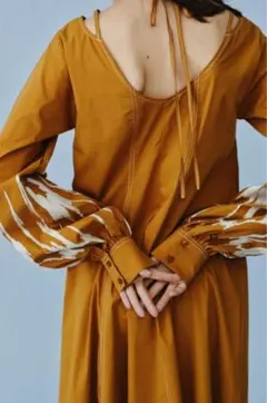 セール　新品タグ付き　RBS / シシュウ バルーン スリーブ ワンピース