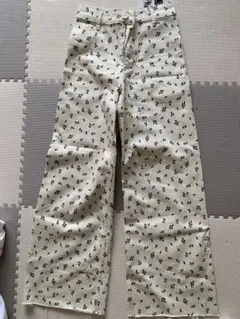 ZARA フラワー　ワイドデニム