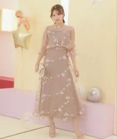花柄刺繍ドレス