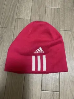 アディダス　adidas ビーニー　ニット帽　ピンク