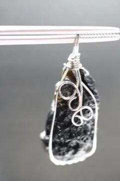 ネプチュナイト 海王石 母岩付き結晶 Gem Mine産 天然石 鉱物標本