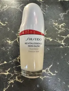 資生堂　エッセンス　スキングロウ　ファンデーション　160 Shell