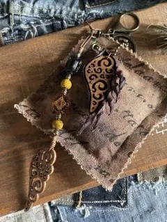 ꕤ︎︎ぽこぽん様専用ꕤ︎︎No.147フェザー with ヒノキチップチャーム‪·̩͙꒰ঌ