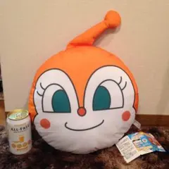 【新品‼︎】それいけ！アンパンマン プレミアムフェイス クッション ドキンちゃん