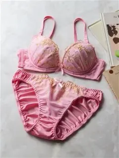 新品未使用　tutu annaブラ＆ショーツ（B７０）②のサムネイル