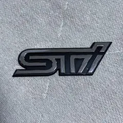 スバル　STI エンブレム　黒