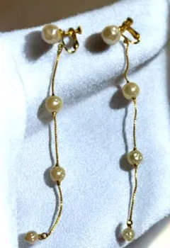 ユキコハナイ　YUKIKOHANAI　パール ゴールド ロングイヤリングのサムネイル