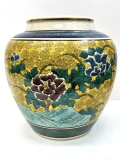 九谷焼 角福銘 陶器 壺 花瓶 青手黄地 牡丹文様 25cm 九谷焼 角福銘 陶器 壺 花瓶 青手黄地 牡丹文様 25cm - メルカリ