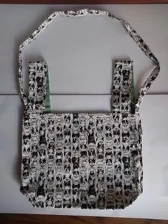 マーブルシュッド　フレンチブルドッグ柄ショルダーバッグ