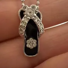 東京ディズニーリゾート スワロフスキーミッキー付きビーチサンダル ネックレス