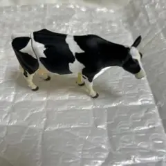 ドイツの玩具シュライヒ　ファームワールドシリーズの「ホルスタイン牛（メス）」のサムネイル