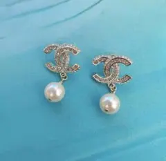 CHANEL CCロゴ パールピアス