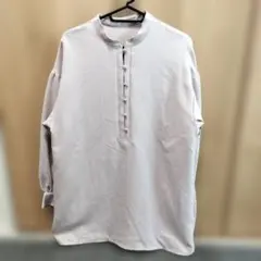 ベージュ ハイネックシャツ 長袖 ゆったり ポケット付き