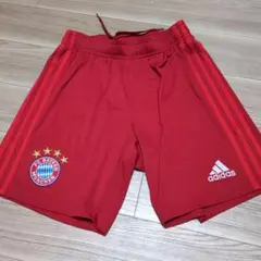 美品 FC Bayern Munchen adidas ハーフパンツ S 160