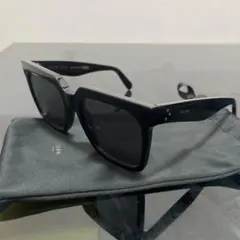 極美品　CELINE サングラス CL4055IN ブラック　スクエアのサムネイル