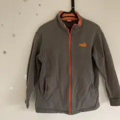 140サイズ＊プーマ　パーカー