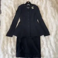 CHANEL パイル ジップデザイン セットアップ - メルカリ