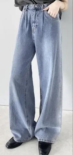 サイドブリーチワイドストレートデニムパンツ ブルー