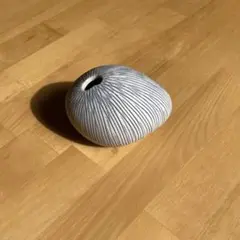 陶器　花瓶　一輪挿し　青　ストライプ