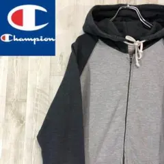 チャンピオン　プルオーバー　美品　パーカー　シンプル　スウェット　グレー