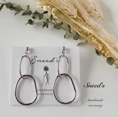 ▪ シルバーダブルリングチャームピアス/イヤリング