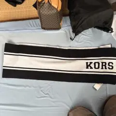 MICHAEL KORS マフラー ブラック ホワイト