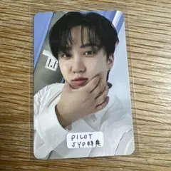 Stray kidsスキズ　ペンミPILOT JYP特典チャンビントレカ