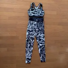 スポーツウェア　ブラック